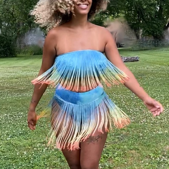 Two piece fringe set - Picture 2 of 3